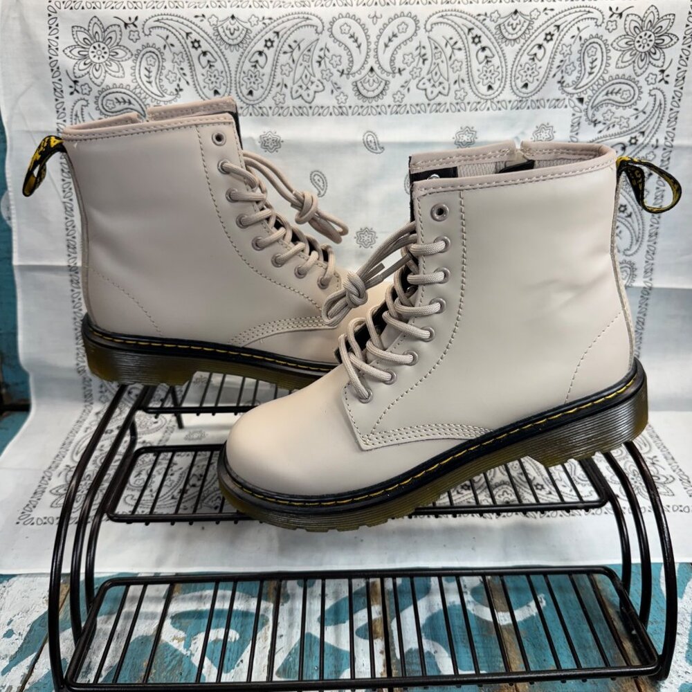 Dr. Martens 25634 Youth Taupe Leather Lace Up/Zip Ankle Boots Kids Size 3 Wor 1X